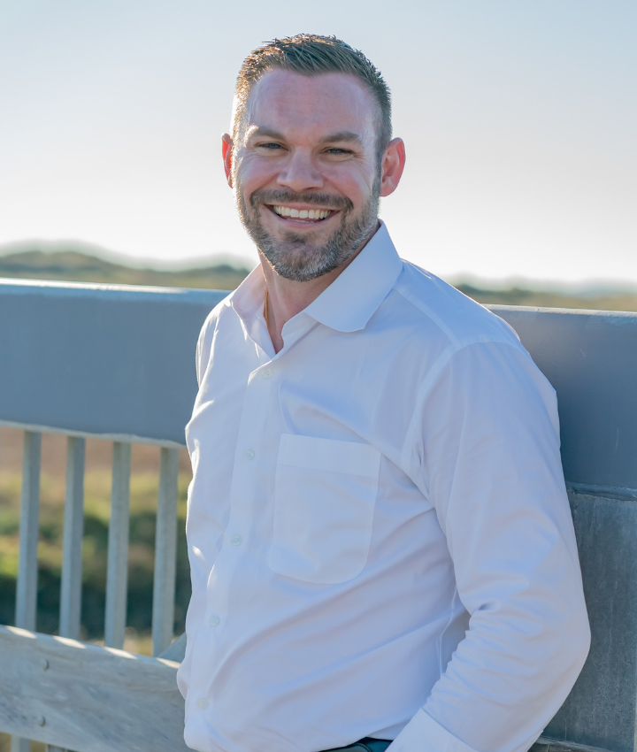 Justin Uhl, MS, DVM, DACVS-SA